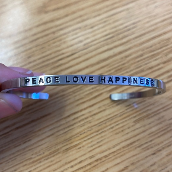 NATURAL LIFE Jewelry - 🌟3 for $15 ||✌🏼❤️😊 Bracelet